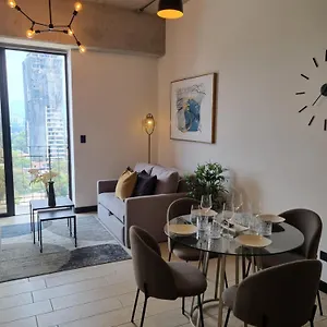 2 Habitaciones, Edificio Eon, Zona 10, Turin Apartamento