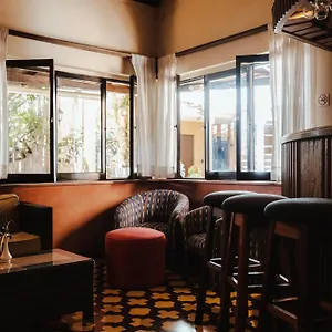 4* Hotel Ciudad Vieja
